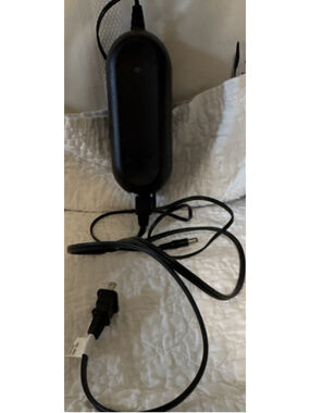 iRobot AC/DC Adapter 22.5V Black 5 ft Cable Barrel Model 17063 SUN-U-131006